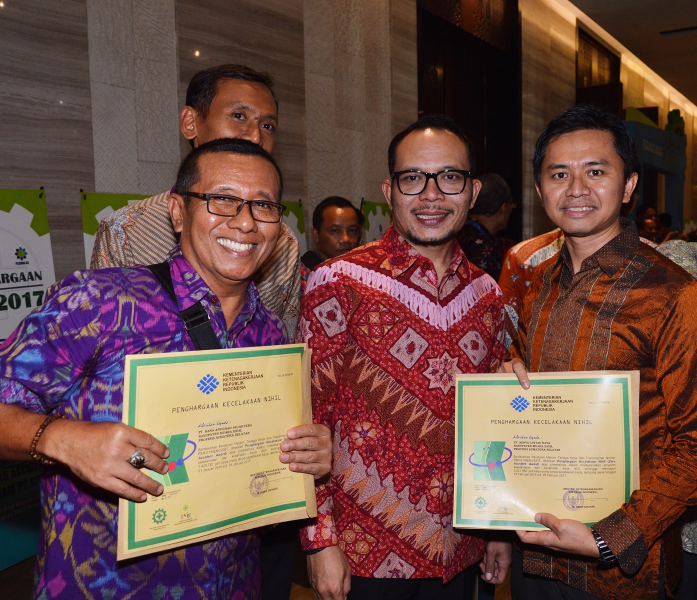 Read more about the article ZERO ACCIDENT AWARD 2017 KEMENTERIAN KETENAGAKERJAAN REPUBLIK INDONESIA