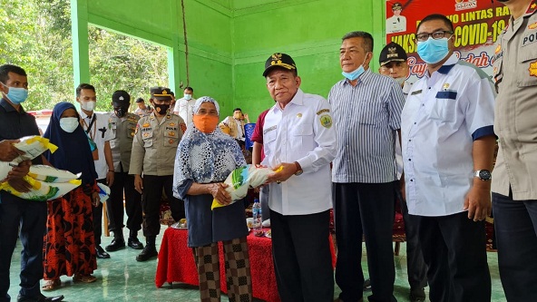 Read more about the article PT Servo Lintas Raya Sumbang 1,7 Ton Pada Vaksinasi Massal di Lunas Jaya