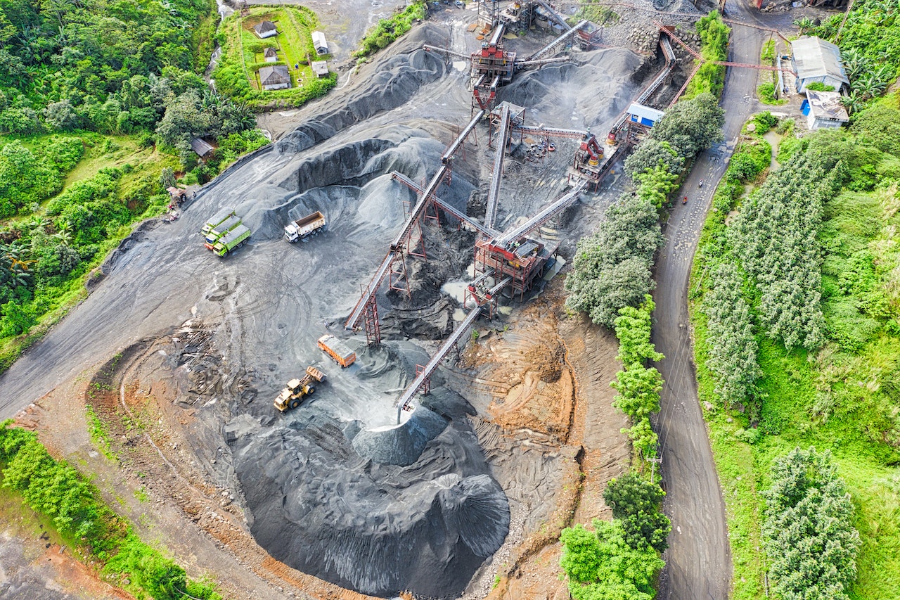 Dengan banyaknya perusahaan tersebut, tentunya ada satu golongan produsen batubara terbesar di Indonesia yang sangat terkemuka.