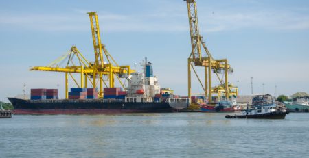 Mengenal Kapal Tongkang Batu Bara Terkemuka di Indonesia