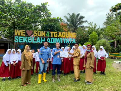 PT.Bara Anugrah Sejahtera (Titan Group) Peduli Sekolah Adiwiyata
