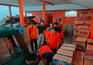 PT Banjarsari Pribumi Bantu Korban Banjir Bandang