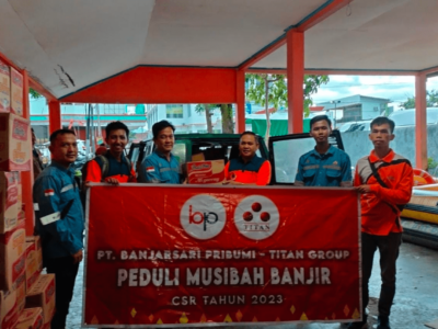 PT Banjarsari Pribumi Bantu Korban Banjir Bandang