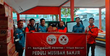 PT Banjarsari Pribumi Bantu Korban Banjir Bandang