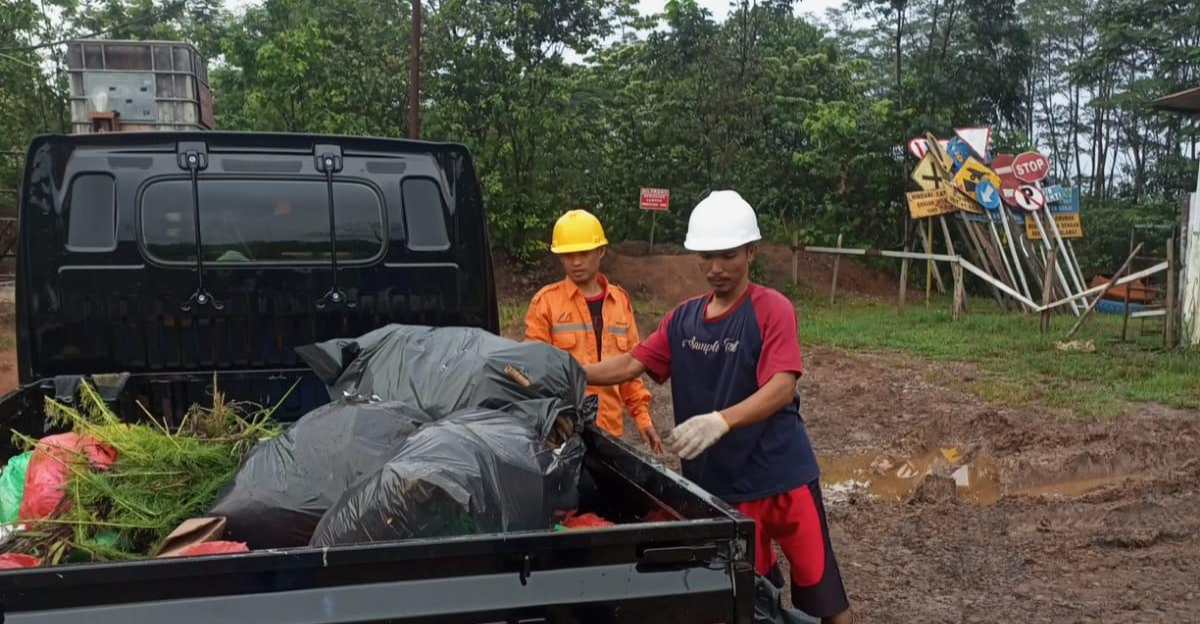 Read more about the article Mengelola Sampah Domestik dan Membuka Peluang Pekerjaan Baru, Inisiatif Lingkungan PT Banjarsari Pribumi