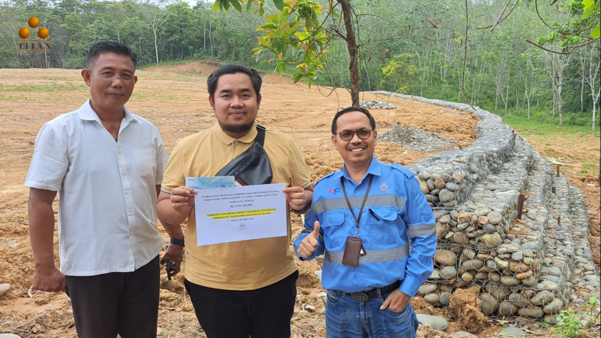 Read more about the article Partisipasi PT. Banjarsari Pribumi dalam Membangun Tembok Penahan Tanah (Bronjong) untuk Fasilitas PORPROV 2023 di Kabupaten Lahat