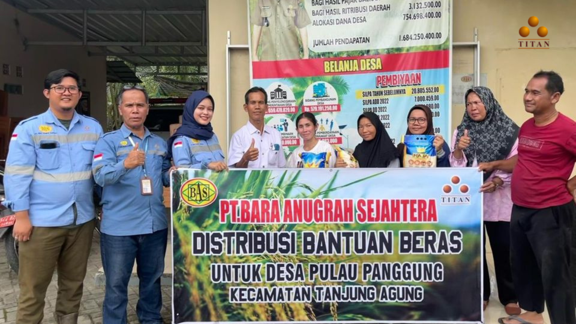 Program Bantuan Beras PT Bara Anugrah Sejahtera (TITAN GROUP) untuk Masyarakat Ring 1