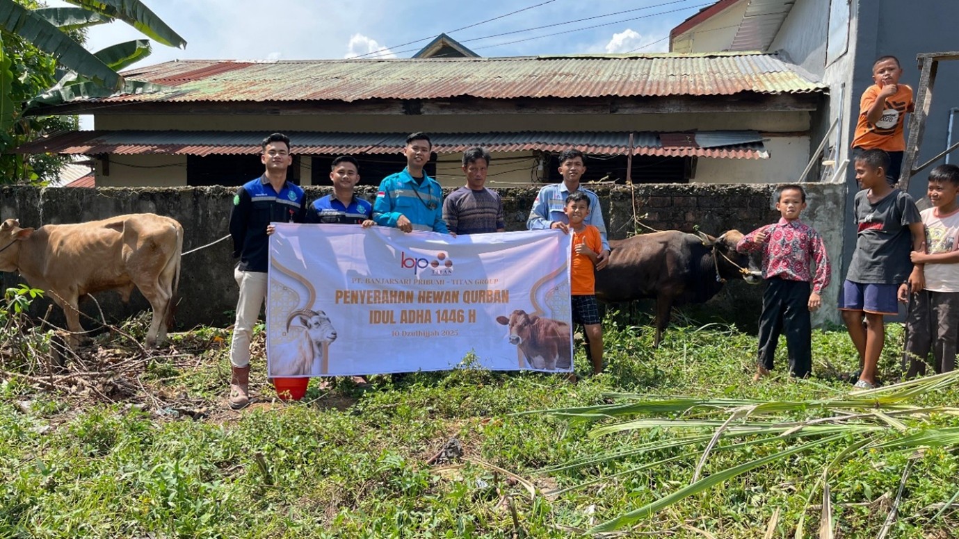 PT. Banjarsari Pribumi Salurkan Hewan Qurban ke Masyarakat Sekitar